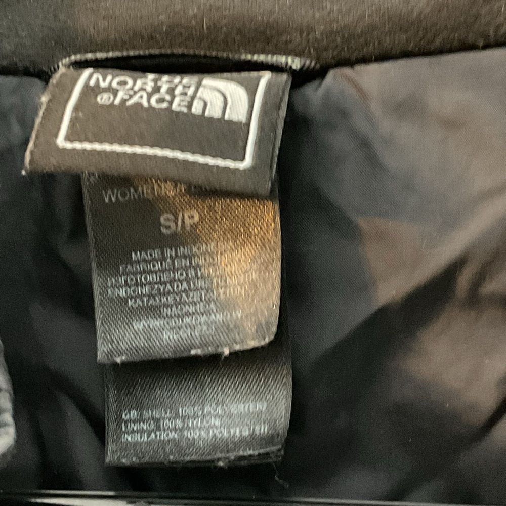The North Face black‎ jacket, size small - Picture 7 of 10